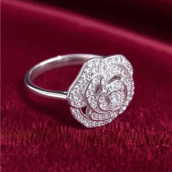 Rose ring - Picture 2 of 2